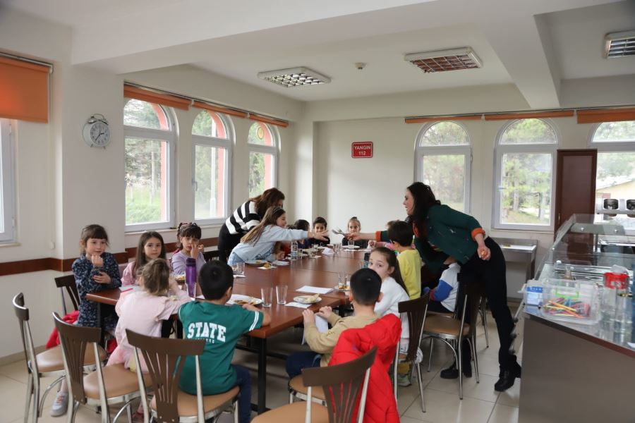 MASAL MUTFAĞI’NDA “ŞATODA SİHİRLİ İÇECEKLER”