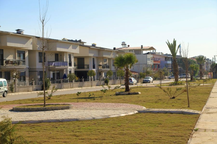 Menderes Belediyesi’nden ilçeye bin 600 metrekare yeni yeşil alan