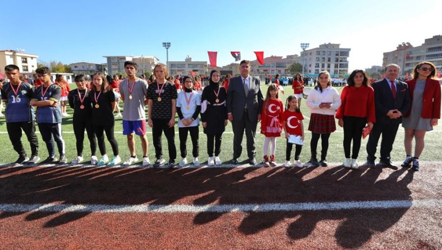 Menderes’te coşku dolu 29 Ekim!
