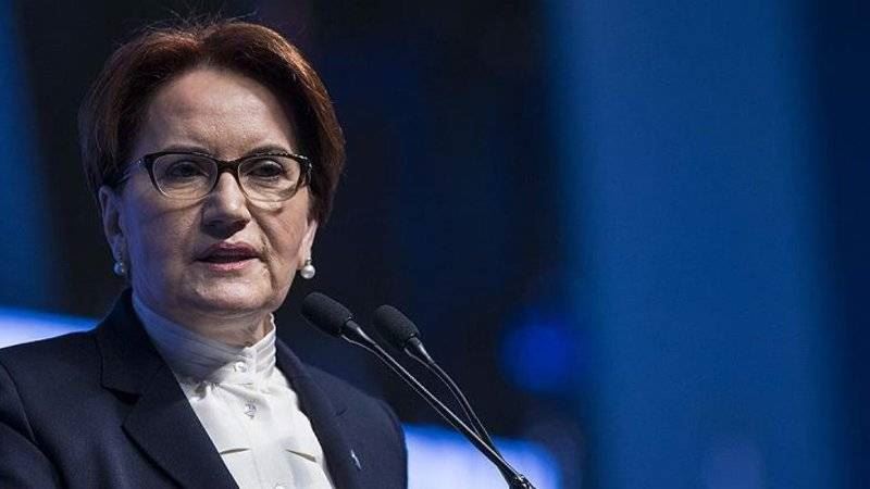 Meral Akşener basının yanında olduğumuzu ilan ediyorum