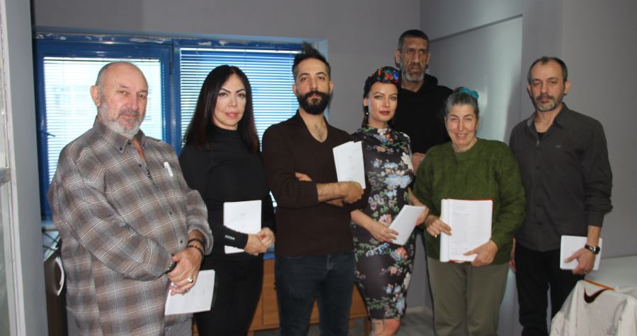 MERAL KONRAT AŞKA GELDİ