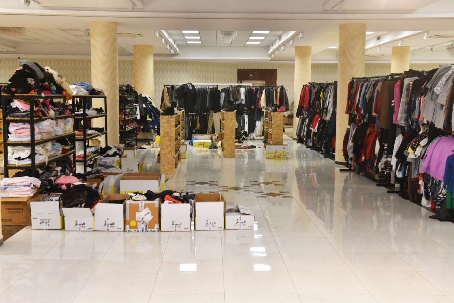 Mersin Yenişehir Belediyesi Mersin’e gelen afetzedeler için giysi evi kurdu