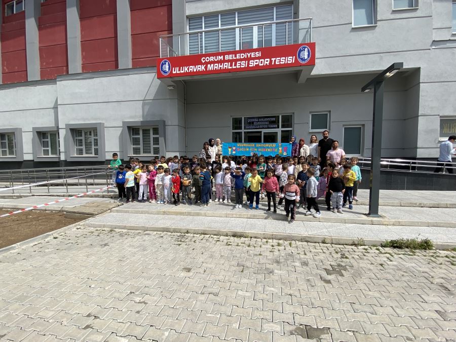Minikler, belediye spor tesislerini gezdi