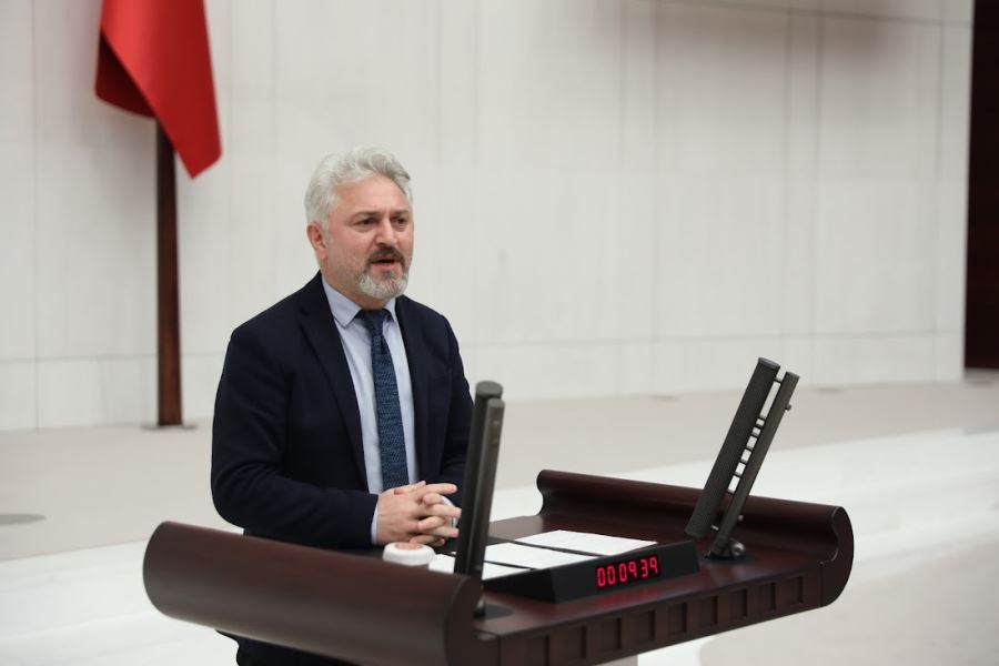 Murat Çepni: Çevre ve Şehircilik Bakanı Murat Kurum müteahhitliği bırakıp halkı ve bilim insanlarını dinlemelidir