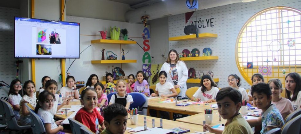 MÜZEYYEN ERKUL BİLİM MERKEZİ’NDEKİ YAZ KURSLARIYLA ÇOCUKLAR, TATİLİNİ VERİMLİ GEÇİRİYOR - GÜNDEM - İnternetin Ajansı