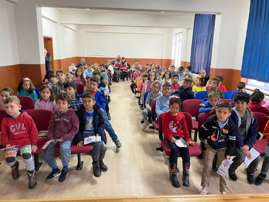 OBAK Afet Farkındalık Eğitimleriyle İlkokul Öğrencilerinin Yanında