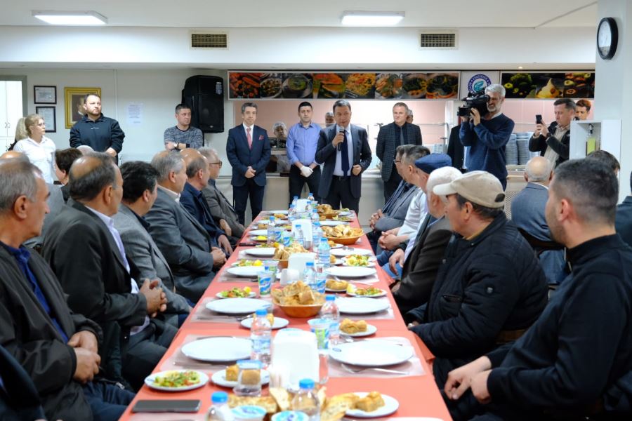 ODUNPAZARI MUHTARLARI İFTARDA BULUŞTU