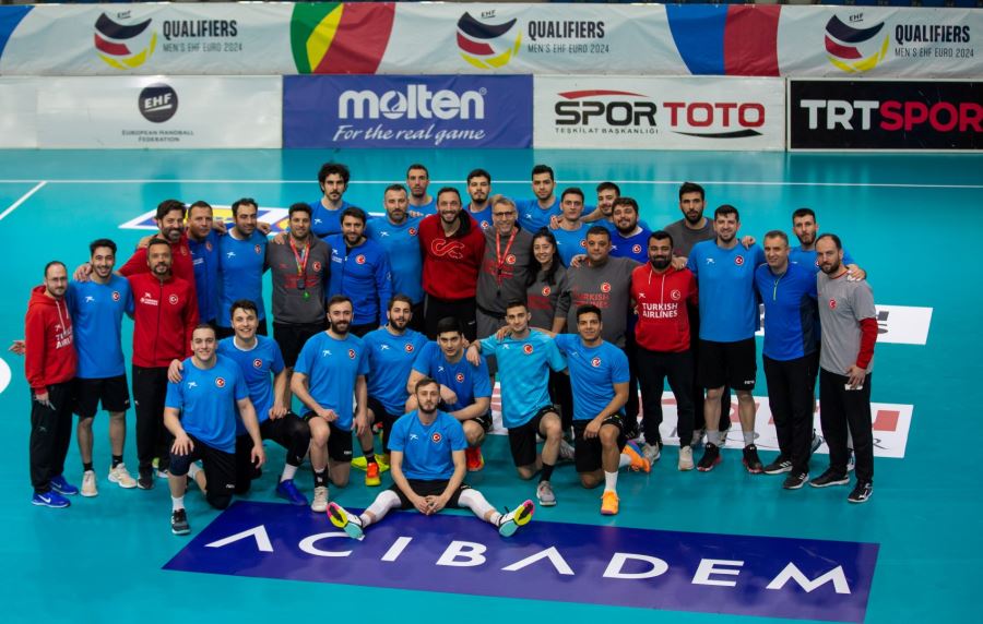 Okan Halay: 