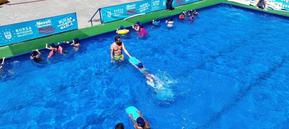 Okul bahçeleri havuzlarla şenlendi - SPOR - İnternetin Ajansı
