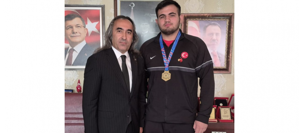 Ömer Aydoğmuş: “Yozgatlı Yiğidimiz Ayberk Bostan Göğsümüzü Kabarttı” - GÜNDEM - İnternetin Ajansı