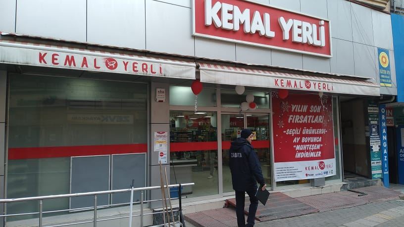 Orhangazi Belediyesi Zabıta Ekipleri Asgari Ücret Açıklaması Sonrasında Zincir Market Denetimi Yapıyor