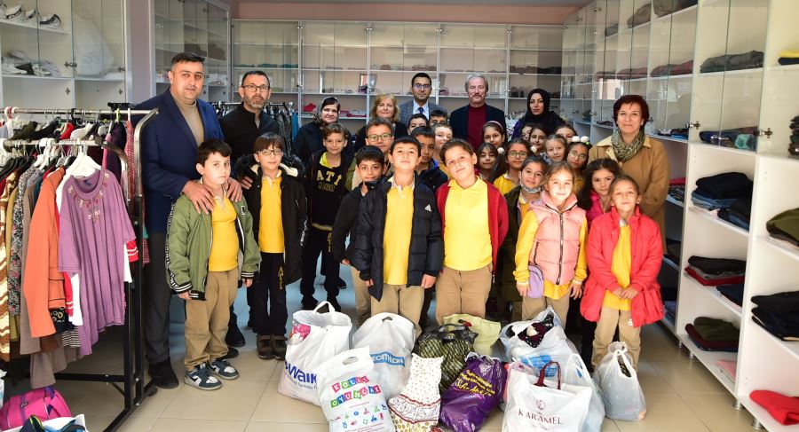 Orhangazi Belediyesinin Gardrop Projesine Alitekin İlkokulu Öğrencilerinden Destek