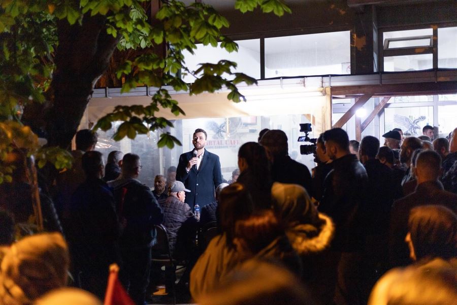 Öztaylan, gönüllere dokunuyor
