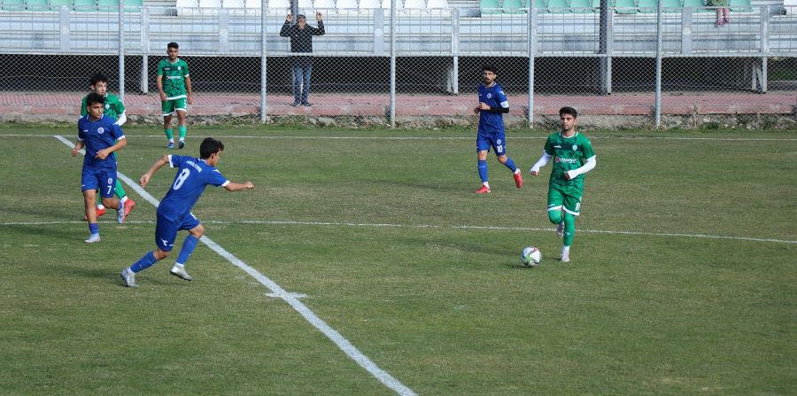 Pozantı Belediyespor, Seyhan Belediyespor’u 4-0 Mağlup Etti