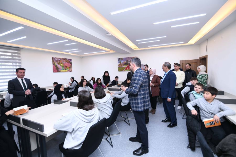 Pursaklar Yeni Bir Çok Amaçlı Sosyal Tesise Daha Kavuştu