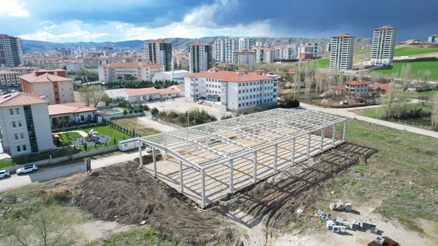 Pursaklar’a Yeni Bir Spor Kompleksi Daha