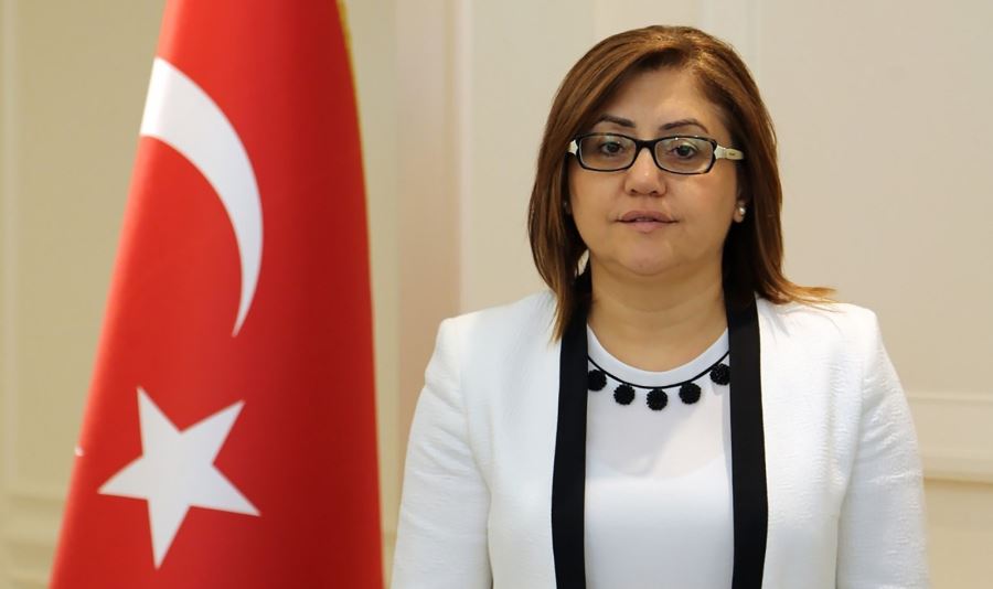 ŞAHİN: “BUGÜN, GAZİ MUSTAFA KEMAL ATATÜRK İÇİN YAS GÜNÜ DEĞİL, FİKİRLERİNE VE GÖSTERDİĞİ HEDEFLERE ULAŞMAK İÇİN BERABER OLMAMIZ GEREKEN BİR GÜNDÜR”