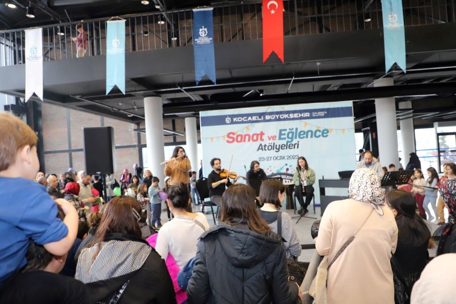 Sanat ve eğlence atölyelerinde 20 bin çocuk ara tail keyfi yaşadı