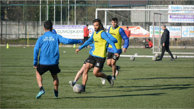 Sapanca Gençlikspor Maçının Hazırlıkları Sürüyor