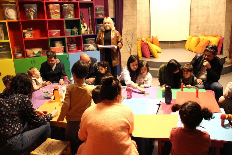 ŞATODA ÇOCUKLAR VE AİLELER İÇİN RENKLİ ATÖLYE