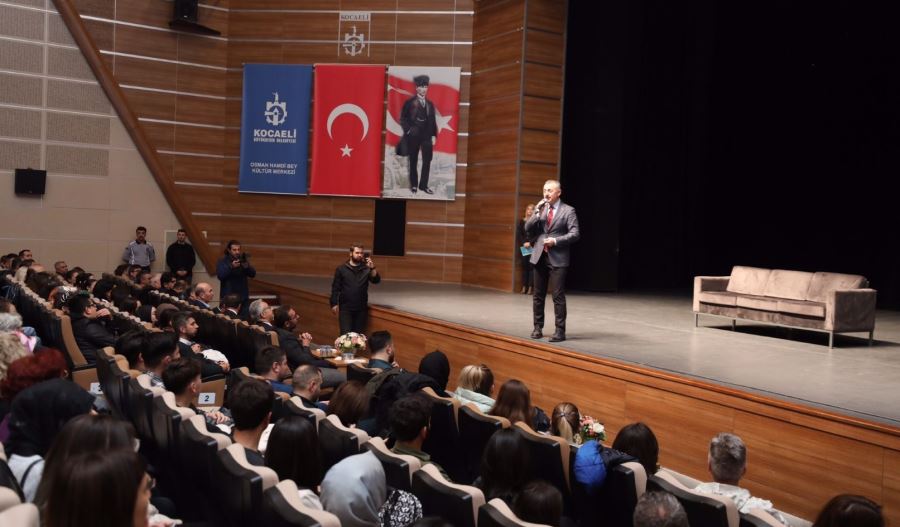Sefa Doğanay taklitleriyle öğretmenlere unutulmaz bir gece yaşattı
