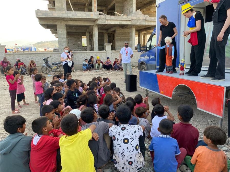 ŞEHİR TİYATROLARI HATAY’DA ÇOCUKLARLA BULUŞTU