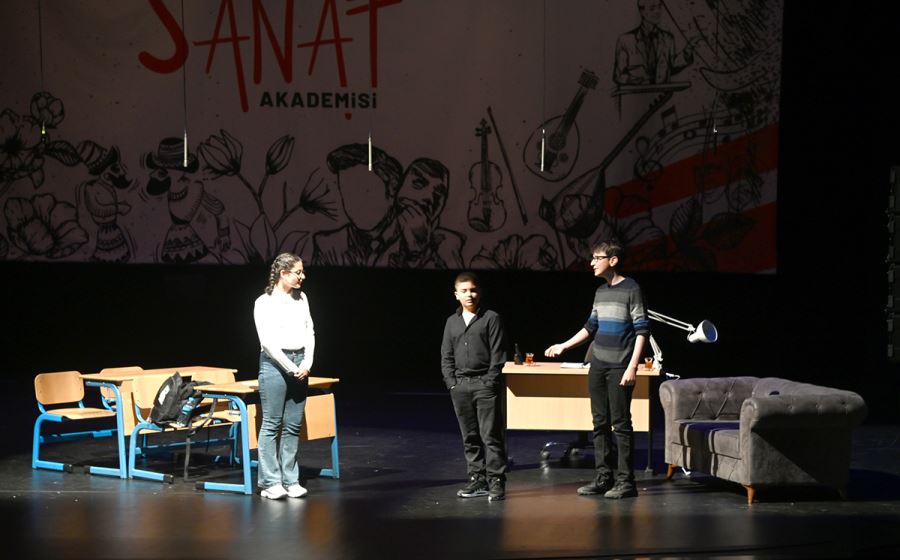 SELÇUKLU SANAT AKADEMİSİ SANATIN HER DALINDA GÜZEL İŞLERE İMZA ATIYOR