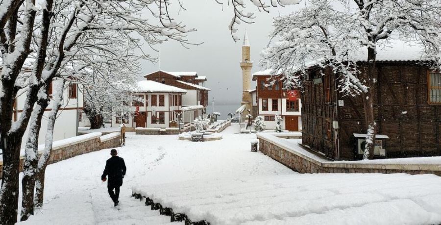 “SİZİN GÖZÜNÜZDEN GÖLCÜK” KONULU ÖDÜLLÜ FOTOĞRAF YARIŞMASI SONUÇLANDI