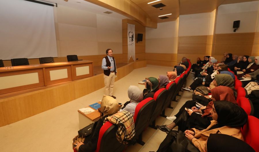 Son Hurefe: Deizm konferansı büyük ilgi gördü