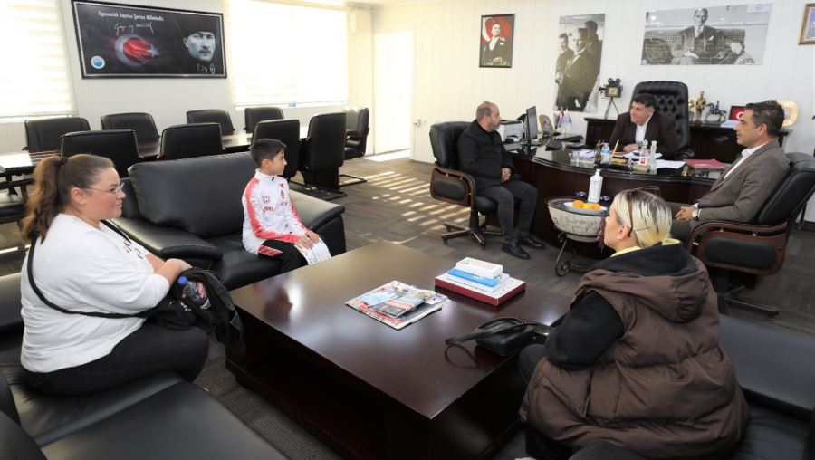 Sporculardan Başkan V. Özkan’a ziyaret