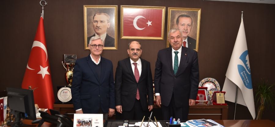 TAYFUR SÖKMEN SEMT PAZARI RESMİ AÇILIŞ TÖRENİNDE KONUŞAN BAŞKAN YILMAZ;   “YAPTIKLARIMIZ YAPACAKLARIMIZIN TEMİNATIDIR”