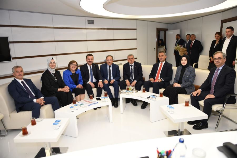 Türkiye Belediyeler Birliği’nin Başkanı Yücel Yılmaz seçildi