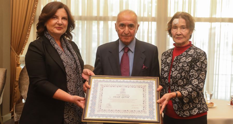 TÜSİAV’dan Hikmet Çetin’e Vefa Beratı