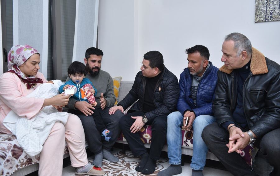 Tütüncü, Antalya’ya gelen depremzedeleri ziyaret etti