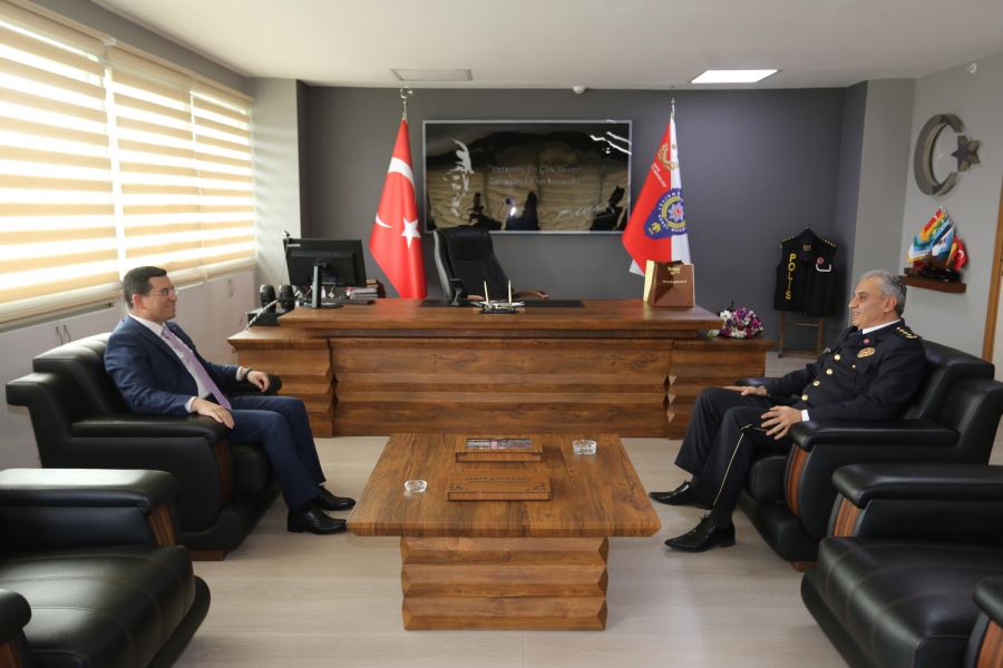 Tütüncü’den polis teşkilatına sürpriz ziyaret