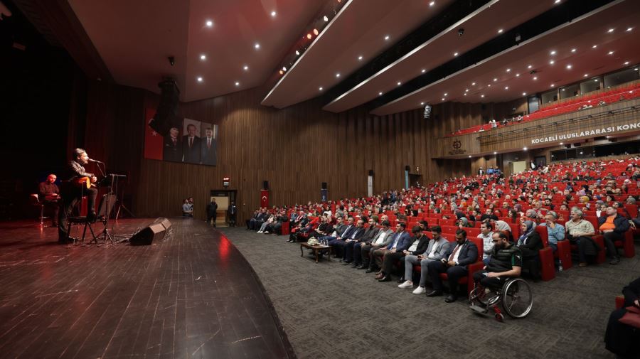 Uğur Işılak’la 19 Mayıs Bayramı coşkusu