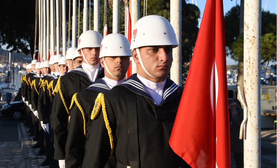 ULU ÖNDER ATATÜRK FOÇA’DA SAYGI VE ÖZLEMLE ANILDI
