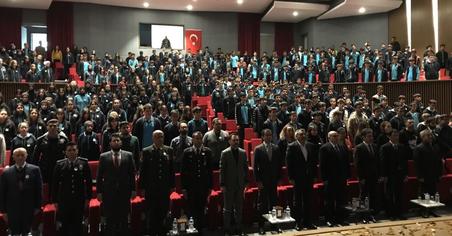 ULU ÖNDER MUSTAFA KEMAL ATATÜRK’ÜN, ÖLÜMÜNÜN 84’ÜNCÜ YILDÖNÜMÜ DÜZENLENEN TÖRENLE ANILDI