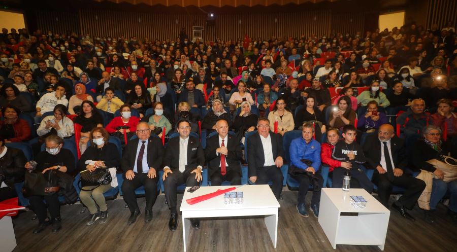 Ulu Önder Yenimahalle’de sevdiği şarkılarla anıldı