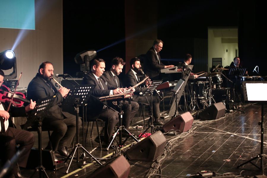 Unutulmayan şarkılarla müzik dolu gece