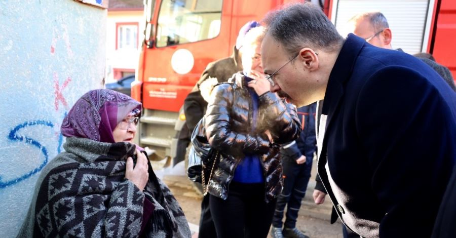 Vali Kızılkaya Gölpazarı’nda meydana gelen yangın sonrası incelemede bulundu