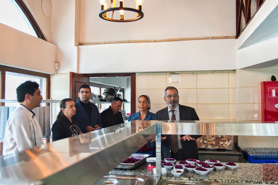 VATANDAŞ VE ÖĞRENCİLERE HİZMET VEREN HALK RESTORAN YENİLENİYOR