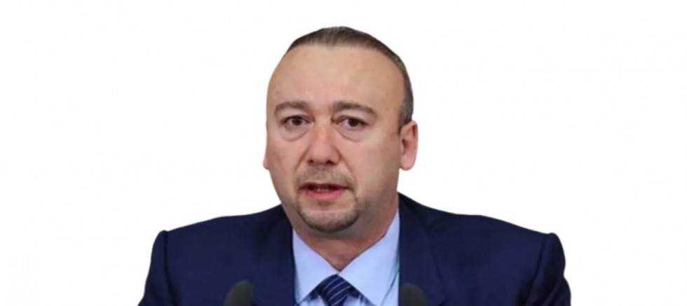 VEKİL YALIM: MAKAM İÇİN 300 ÖĞRENCİYİ ZORLA YERİNDEN ETTİNİZ! - SİYASET - İnternetin Ajansı
