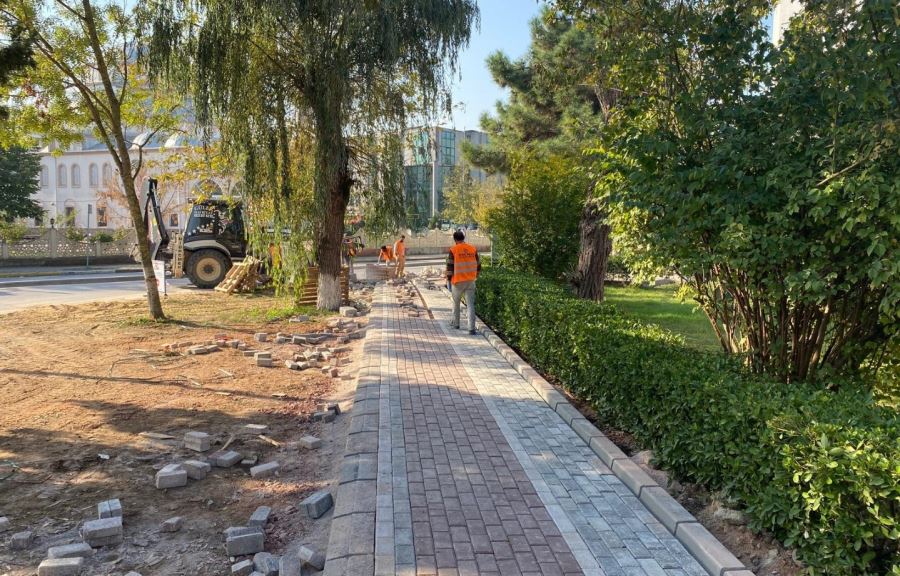 Y. Kaptan Salkım Söğüt ve  Çamsakızı’nda kaldırımlar yenileniyor