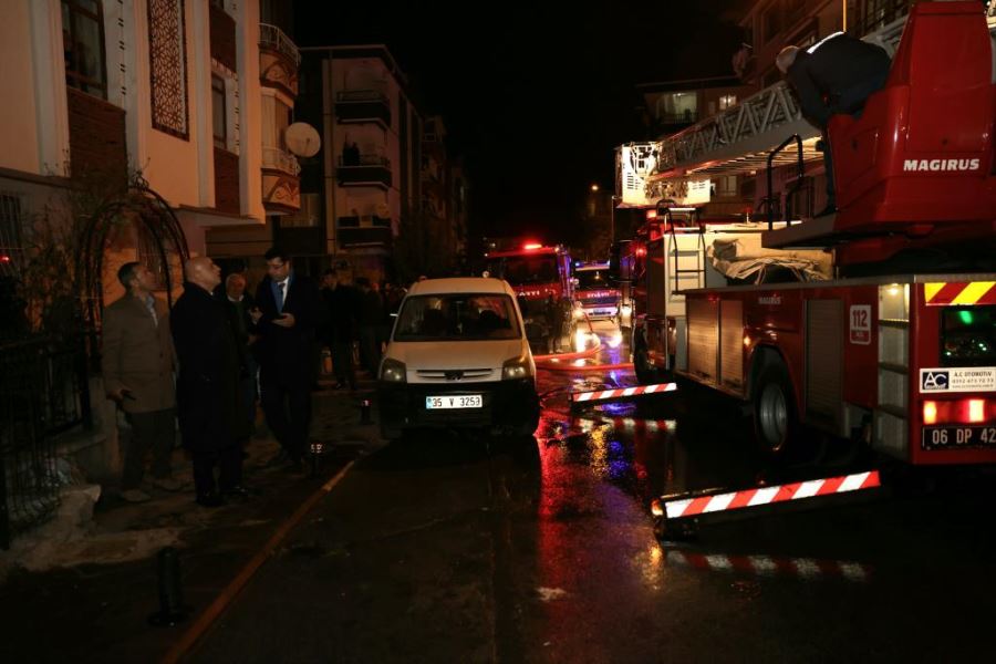 YANGININ İZLERİNİ KEÇİÖREN BELEDİYESİ SİLİYOR