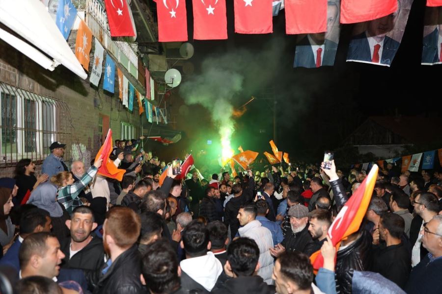 Yenidoğan ve Serdar’da AK Parti coşkusu