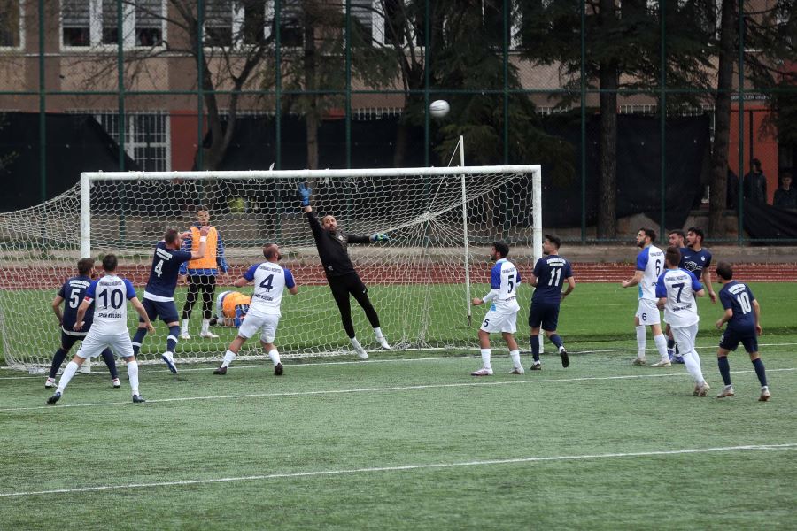 Yenimahalle  Play-off da fırtına gibi esiyor