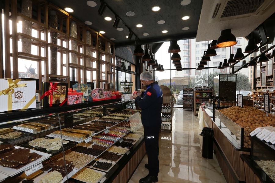 Yenimahalle zabıtasından yılbaşı denetimi