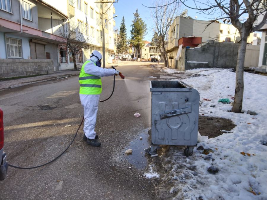 Yenişehir Belediyesi dezenfeksiyon ekipleri afet bölgesinde