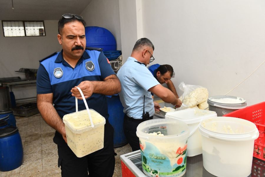 Yenişehir Belediyesinden kaçak peynir imalathanesine baskın